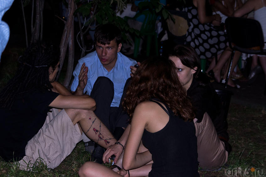 Фото №81097. На лужайке в парке Усадьбы Сандецкого