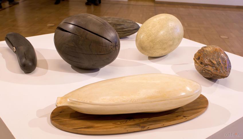 Фото №813160. Начало /Орех/ Черное яйцо. 1993 /Яйцо белое. 1992 /Маслина 2013 /Боб. 1994