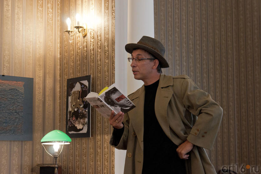 Фото №82797. Евгений Аладинский. Чтение фрагмента из произведения В.П.Аксенова «Зеница ока»