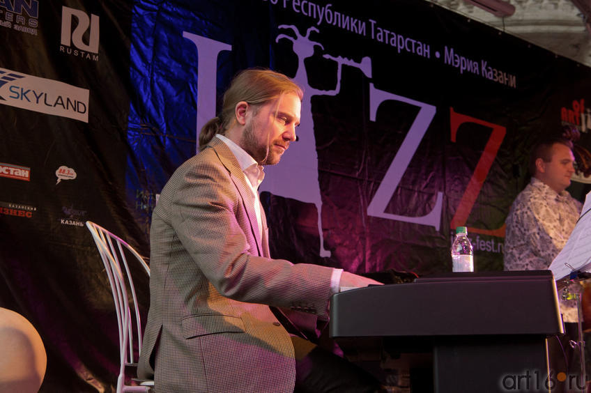 Фото №83189. Петр Кароль Савицки – фортепиано. “TAMARA RAVEN QUINTET” (Польша)