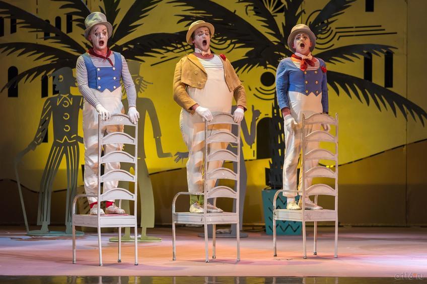 Фото №837192. Амброзио (Алексей Морозов), дон Пинто (Анатолий Захаров), дон Гастон (Алексей Сулимов)