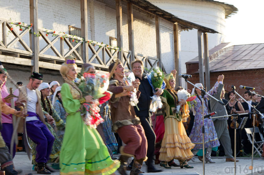 Фото №84545. Многократный поклон
