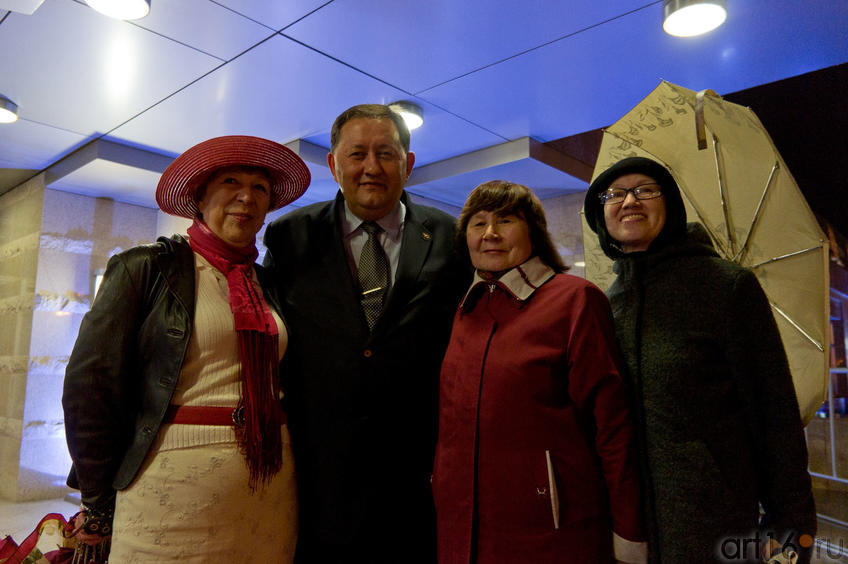 Фото №85338. Сибагатуллин Айрат Миннемуллович (в центре)