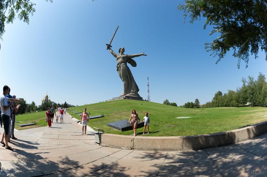 Фото №858247. Скульптура «Родина-мать зовет!»