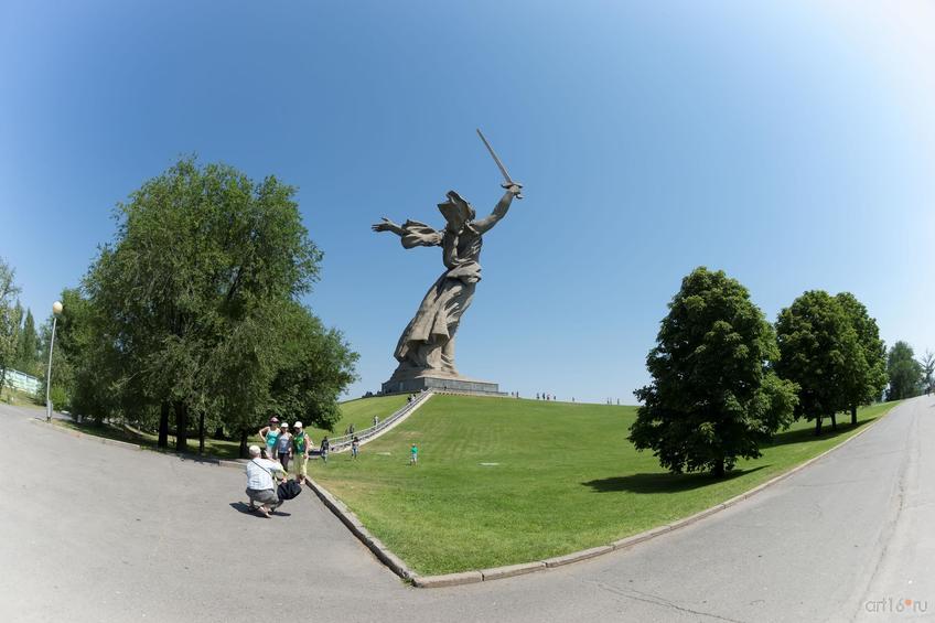 Фото №858589. Скульптурный монумент «Родина-мать зовёт»