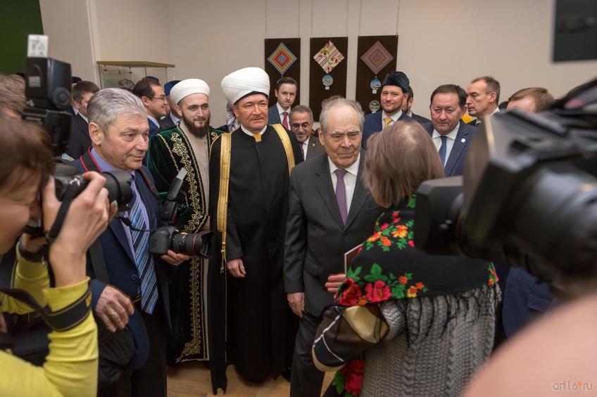 Фото №876543. Камиль хазрат Самигуллин, Муфтий Шейх Равиль Гайнутдин, Минтимер Шарипович Шаймиев 