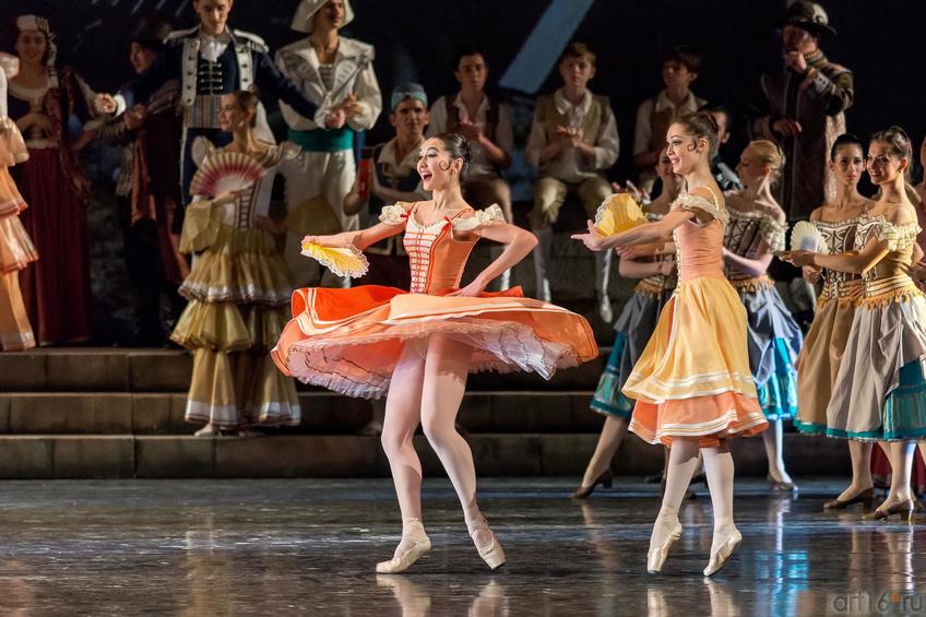 Фото №886137. Танцы на площади