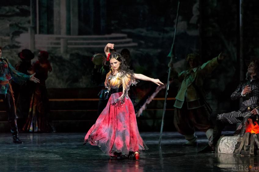 Фото №886261. Цыганка