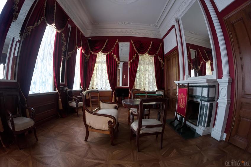 Фото №886898. Красная гостиная. Дом Банарцева