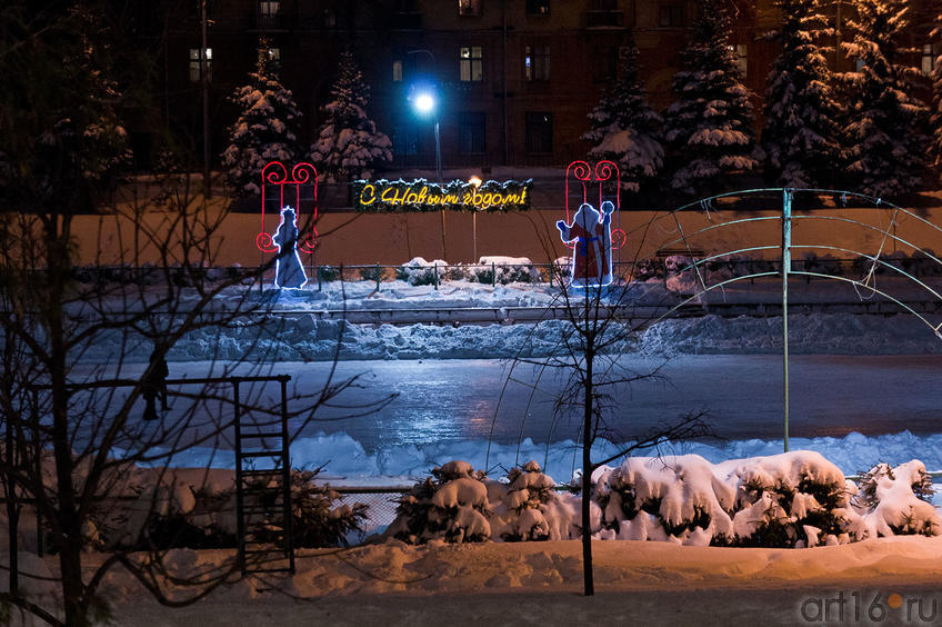 Фото №88879. Малый каток парка "Черное озеро", Казань, 16.12.2011