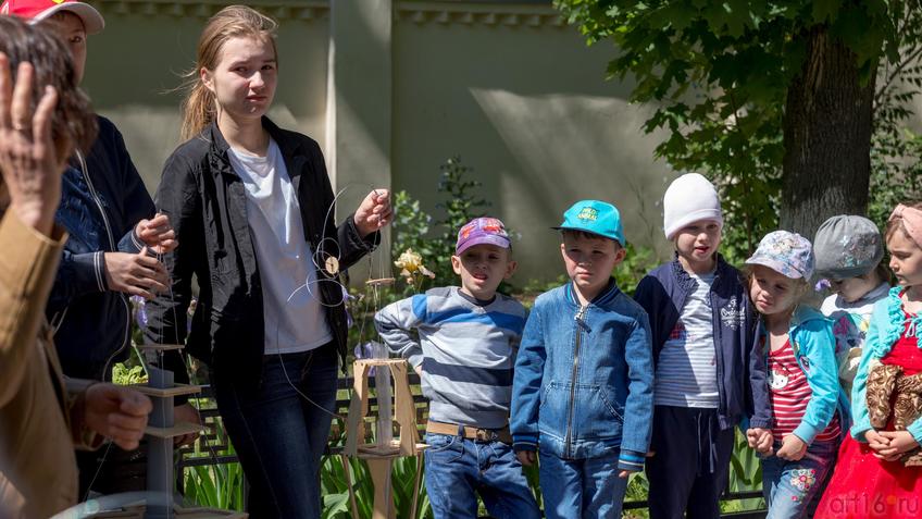 Фото №889556. Ученики Детской архитектурно-дизайнерской школы при КГАСУ «ДАШКА» и воспитанники д/с