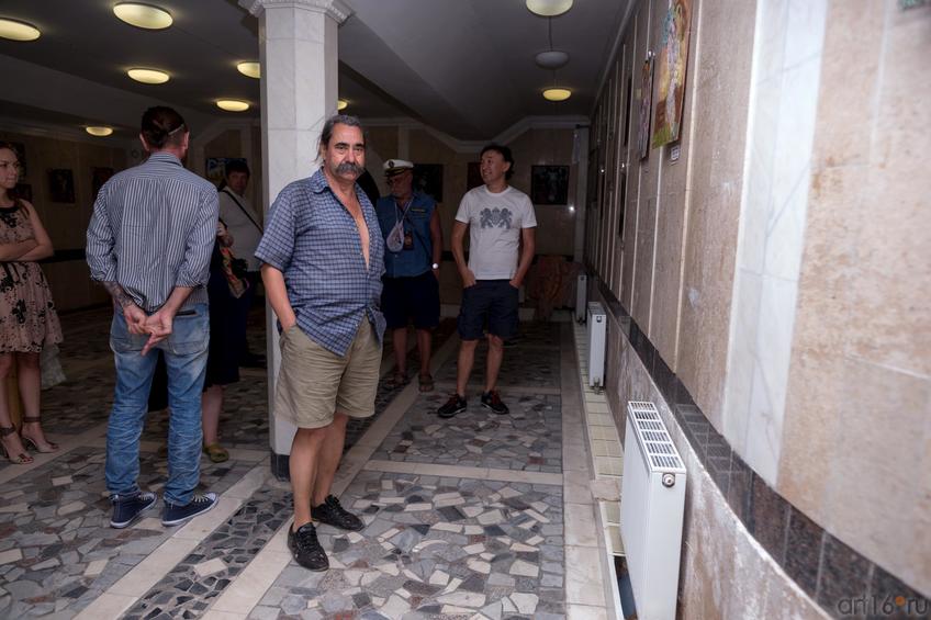 Фото №891096. Виктор Тимофеев на открытии выставки