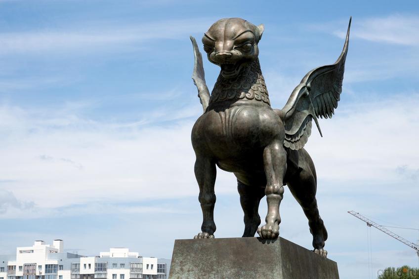 Фото №891336. Крылаты барс (он). Даши Намдаков, Чаша, Скульптурная композиция «Он и она», Казань