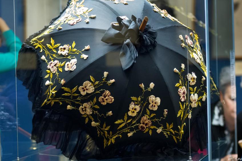 Фото №897423. Зонт с аппликацией из раскрашенного бархата