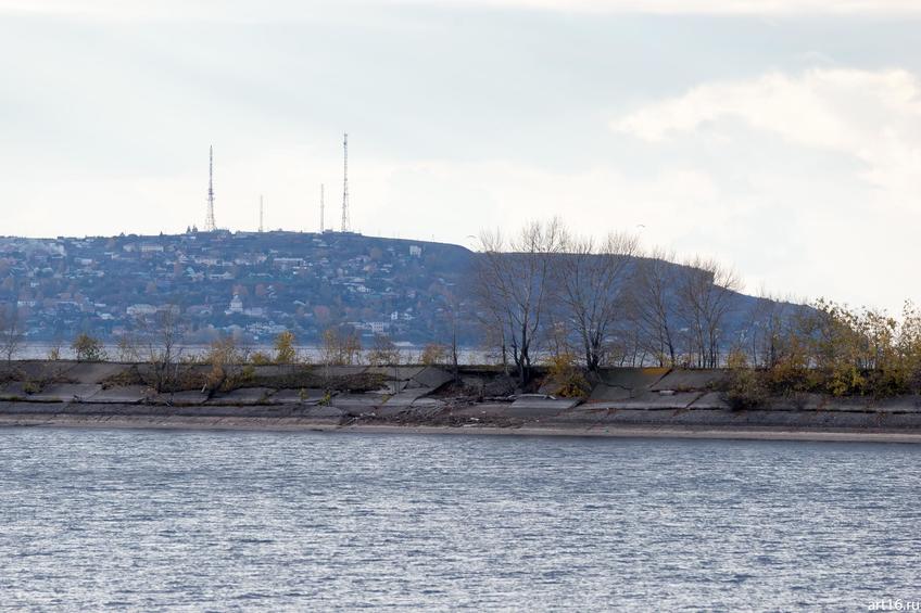 Фото №898812. Речной порт, Казань, октябрь 2016. Вид на противоположный берег Волги (Верхний Услон, Печищи)