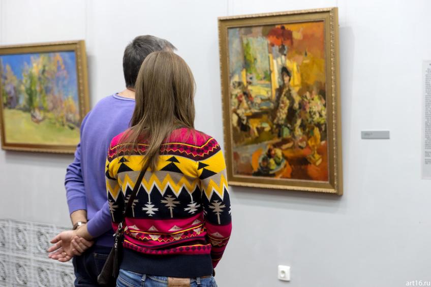 Фото №900738. Возле работы К.Коровина «В комнате»