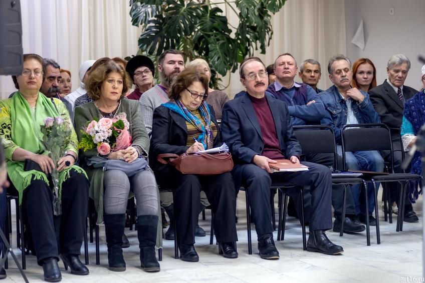 Фото №913729. На открытии выставки Альфии Ильясовой–Саргин