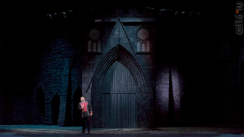 Фото №921589. Граф ди Луна, арагонский аристократ – ЭВЕЗ АБДУЛЛА (Германия)