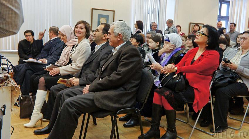 Фото №92166. Открытие выставки "Иран в  в зеркале искусства", "Хазинэ", 31.02.2012, Казань