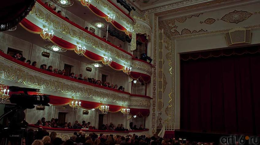 Фото №92873. Зрительный зал ТАГТОиб им. М.Джалиля во время антракта