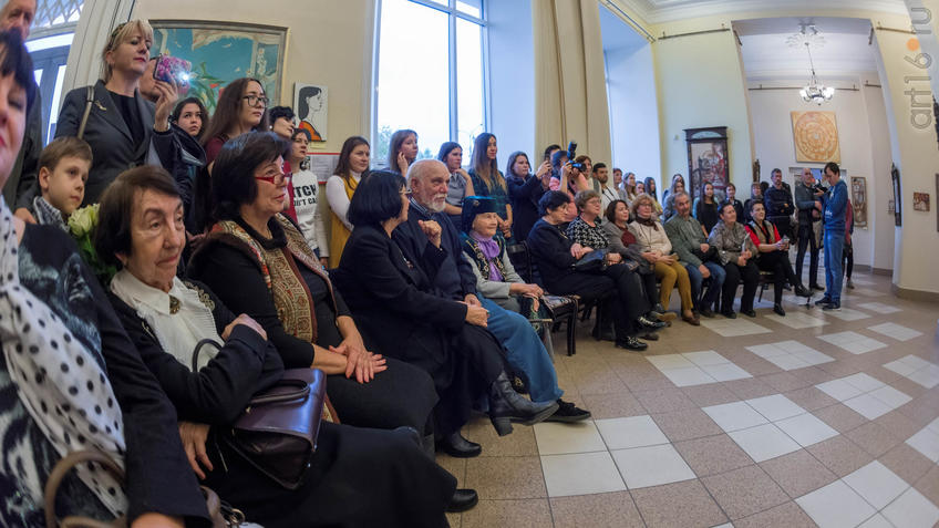 Фото №934873. Открытие выставки живописи Елены Титовой "Она"