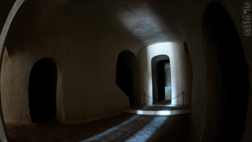 Фото №935142. Обводная галерея пещерного комплекса в Больших Дивах