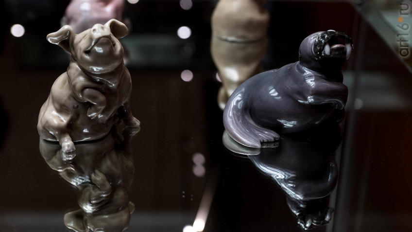 Фото №935919. Скульптуры из серии карикатурных животных