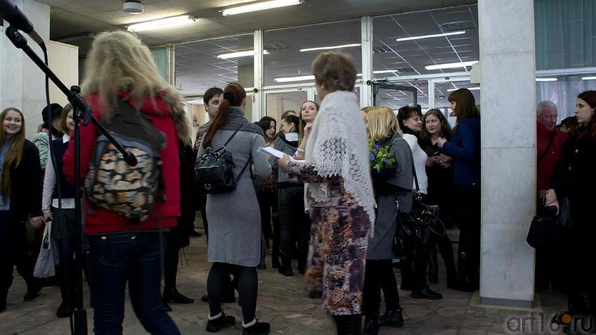 Фото №95233. На фотовыставке И.Славутского  «Фотография – любовь моя»