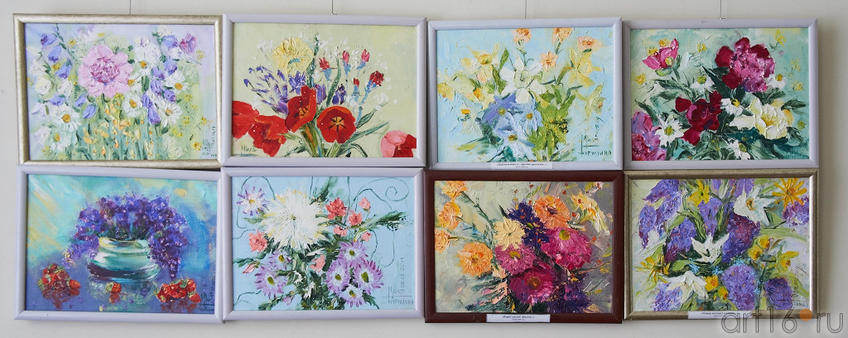 Фото №95401. Фрагмент экспозиции выставки  работ Мили Нуруллиной в НМ РТ