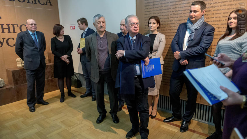 Фото №955451. Михаил Пиотровский на открытии выставки в Центре «Эрмитаж-Казань»