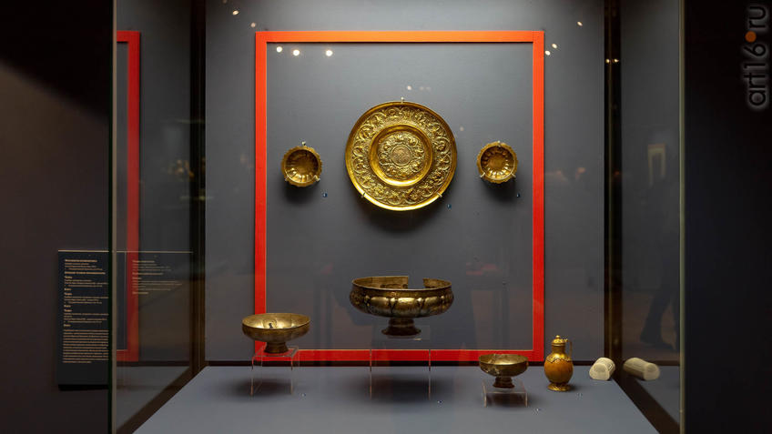 Фото №955581. Фрагменты кувшинчика  (1)/чаша /чаша / чаша /чаши ложчатые (5-6) /блюдо (7)