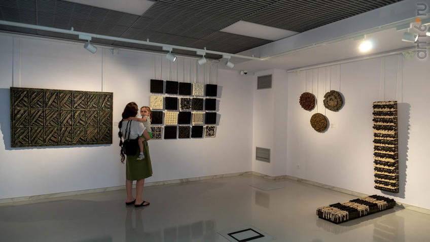 Фото №958710. На выставке художников Дагестана, Казань