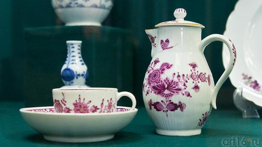 Фото №96053. Чашка с блюдцем / Кофейник с рельефным гофрированным туловом