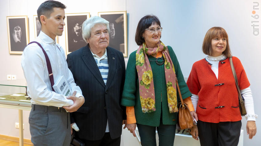 Фото №961120. В экспозиции выставки «Аю бала» Сабирова Альфиза