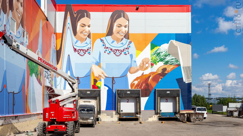 Фото №961234.  Мурал на здании ТЦ "Магнит", автор Александр Демкин (Россия)