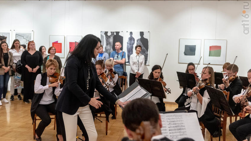 Фото №962297. Камерный оркестр «Новая музыка»,   Анна Гулишамбарова