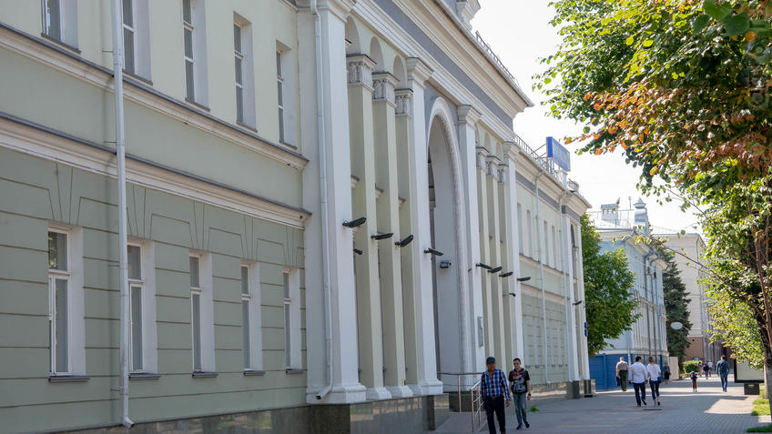 Фото №970633. Проспект Революции,  Пр. Революции, 25, здание Главпочтампта