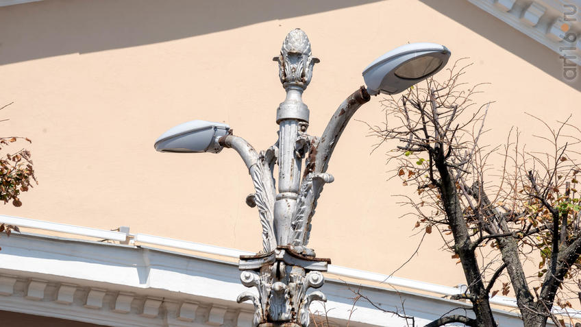 Фото №970638. Освещение на пр. Революции. Световые опоры в стиле сталинского ампира