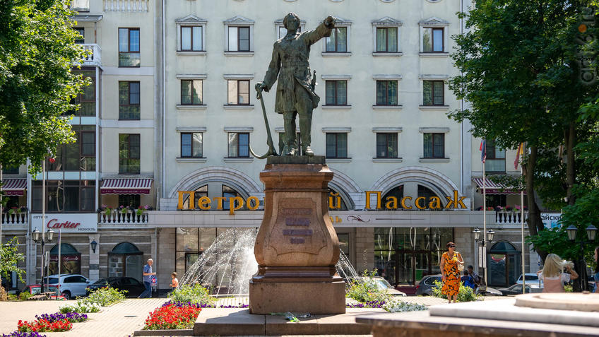 Фото №970678. Памятник Петру I в Петровском сквере Воронежа