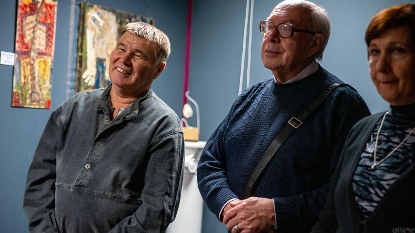 Фото №971525. На открытии выставки В.Тимофеева «Погружение в музыку». Мударис Мингазов, Валерий Михайлов