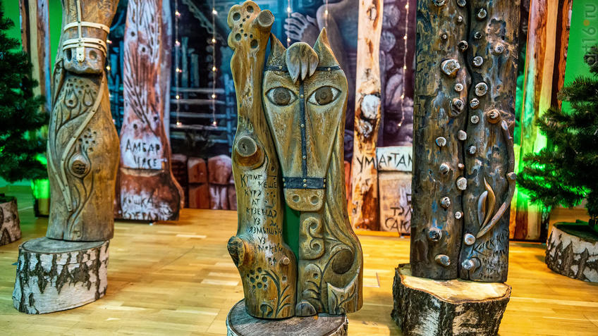 Фото №975380. Фрагмент экспозиции выставки Ахсана Фатхутдинова