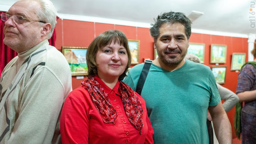 Фото №975817. На выставке Альберта Галимова