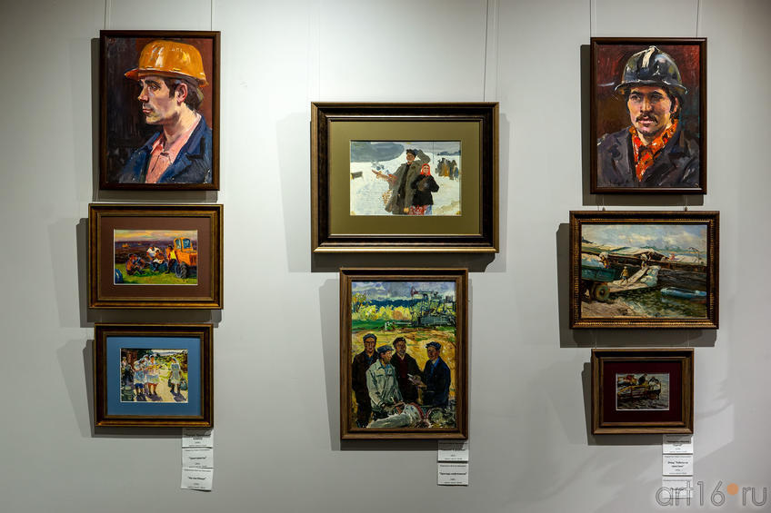 Фото №976740. Фрагмент экспозиции выставки к 100-летию ТАССР