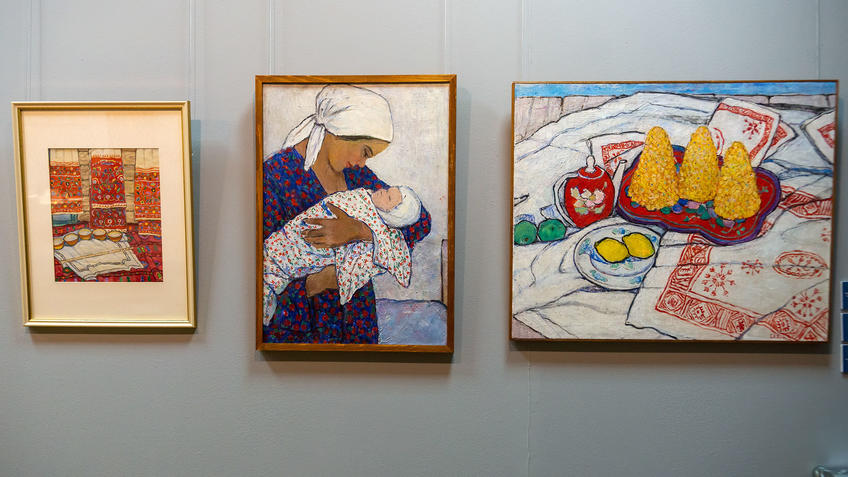 Фото №980795. Натюрморт с вышитыми полотенцами. 1981 /Материнство. 1968 /Натюрморт с чак-чаком. кон. 1970-х. Адия Ситдикова