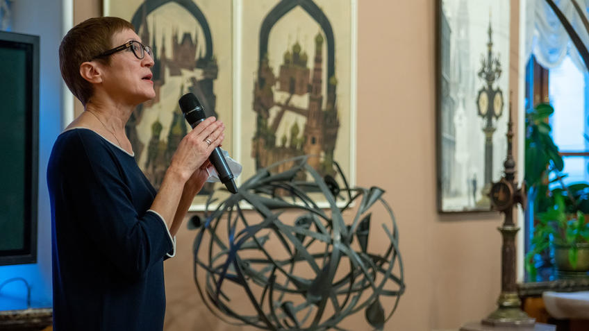 Фото №981004. Ольга Львовна Улемнова, куратор выставки