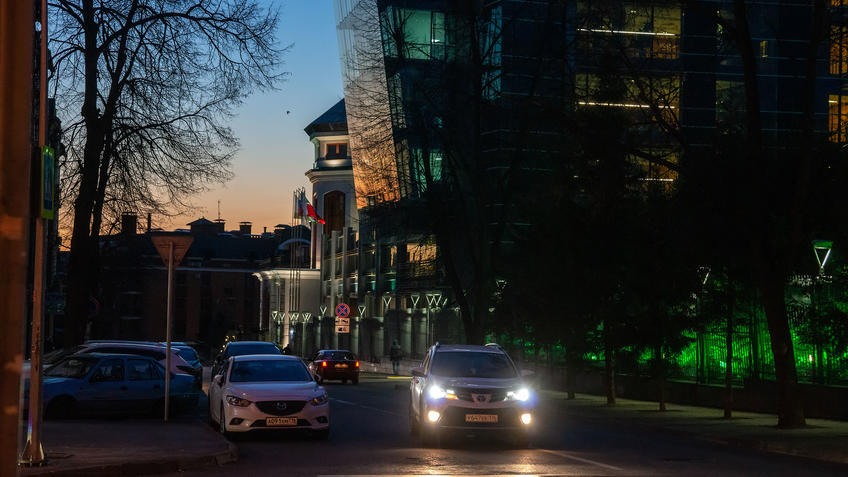 Фото №983915. Дом на пересечении ул. Щапова и Гоголя. Казань, октябрь 2020. Сумерки