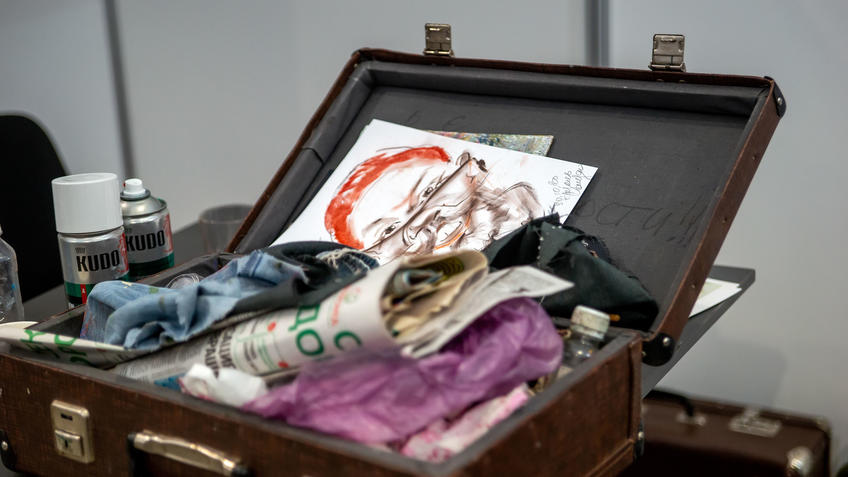 Фото №984027. Чемодан художника. Альберт Тимершин, Казань, АРТ- галерея 2020