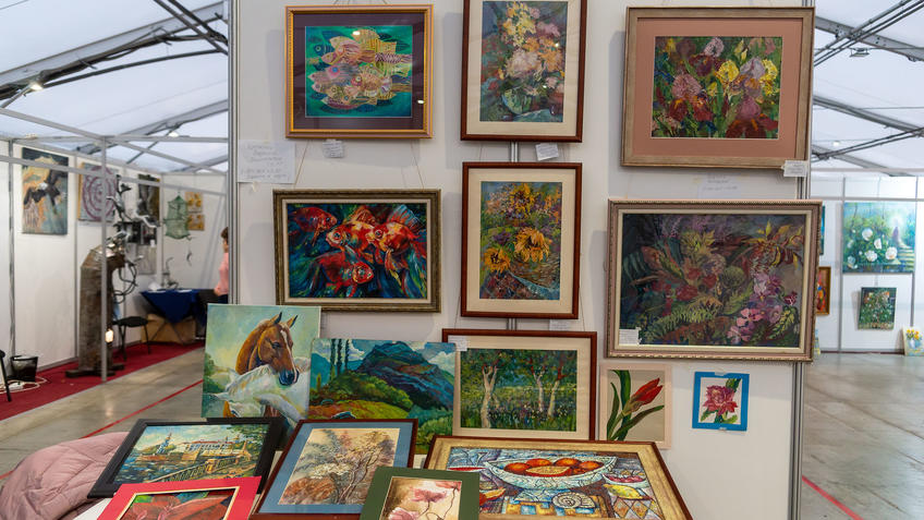 Фото №984067. Купряхина Людмила Викторовна. Фрагмент экспозици. АРТ-Галерея, Казань 2020