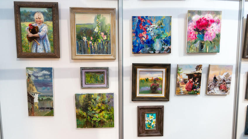 Фото №984147. Наталья Григорьева, АРТ-Галерея, Казань 2020, фрагмент экспозиции