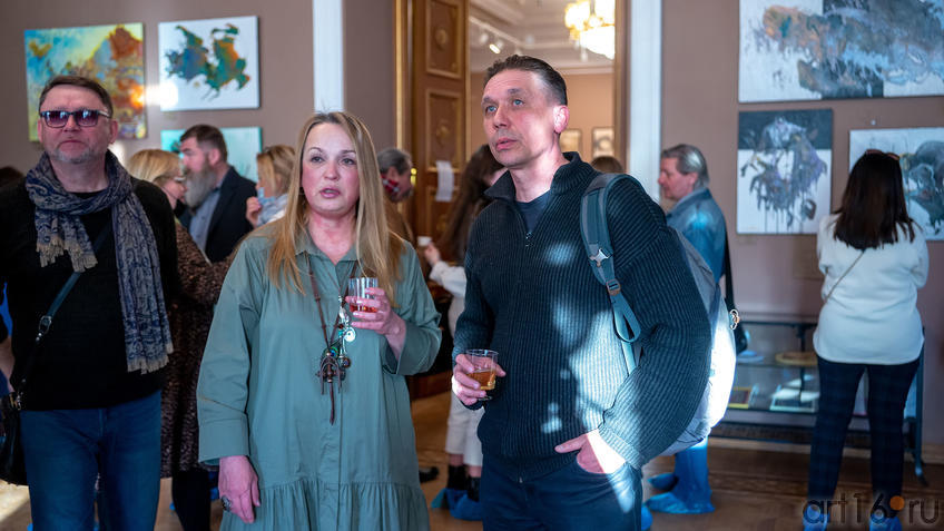 Фото №988002. На открытии выставки Елены Острой